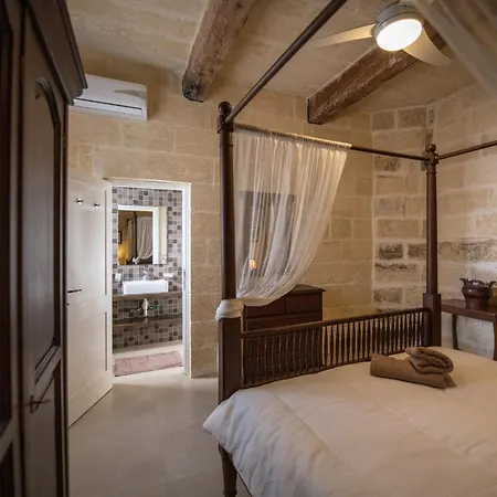 4 Bedroom With Private Pool