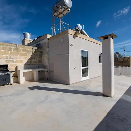 Dom wakacyjny 4 Bedroom With Private Pool *