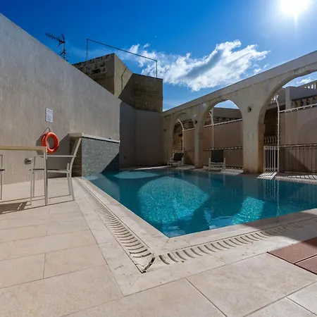 Hébergement de vacances 4 Bedroom With Private Pool