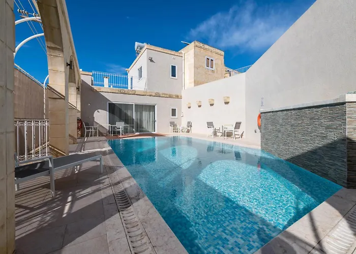 Holiday home 4 Bedroom With Private Pool *