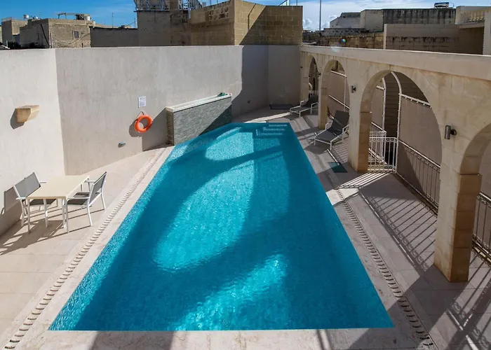4 Bedroom With Private Pool Gharb (Gozo)