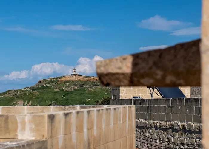 Tatil Evi 4 Bedroom With Private Pool Għarb