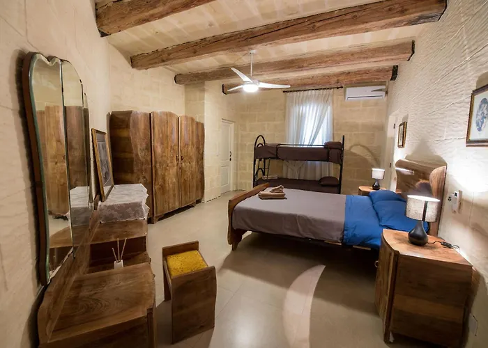 4 Bedroom With Private Pool